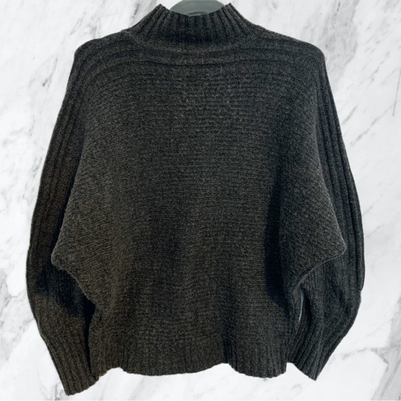 🌸Gray Knit Mock Neck Sweater - Picture 2 of 2